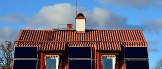 Ja till solpaneler på historiskt hus – nej till att sätta igen fönster