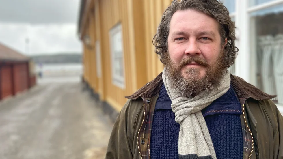 Fredrik Åström, Svenska Kulturpärlor, berättar att personalen hann släcka den lilla brand som uppstod på toaletten men är arg på att en onödig brandkårsutryckning tar samhällsresurser i anspråk.