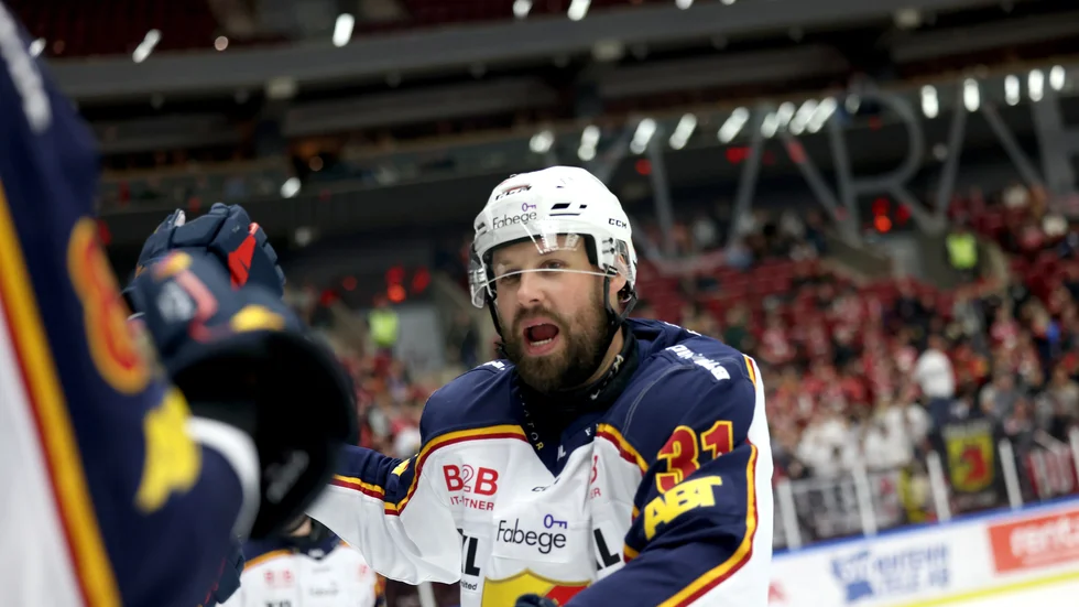 Dick Axelsson, här i Djurgårdens tröja, har debuterat för Väsby. Arkivbild.