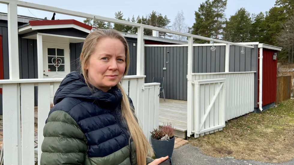 Sofia Hagström Månsson, sekreterare i samfälligheten, är frustrerad över situationen. "Vi är i ett slags vakuum här", säger hon.
