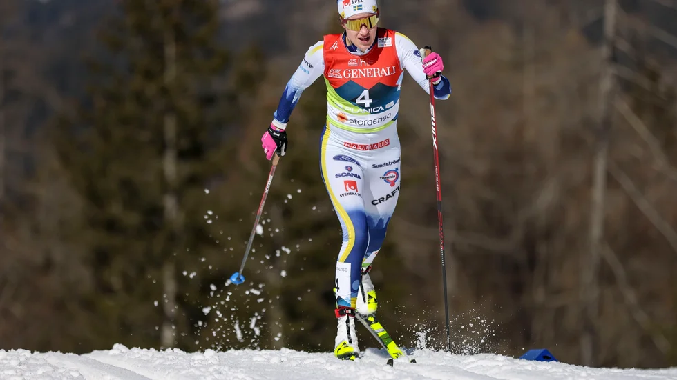 Ebba Andersson en av flera åkare från Piteå Elit SK som till helgen tävlar i Svenska skidspelen i Falun.