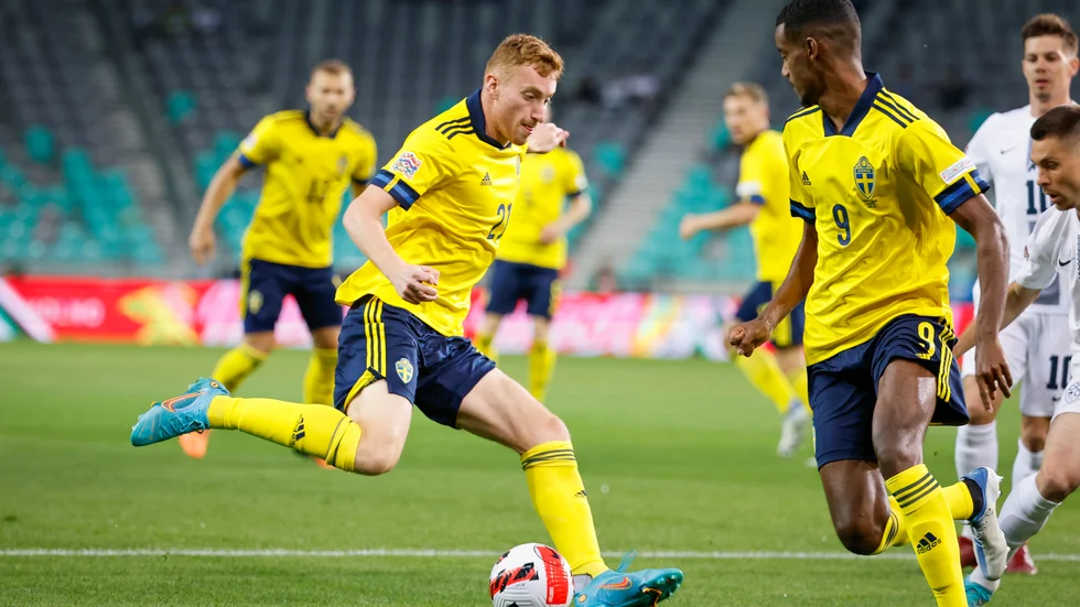 Dejan Kulusevski och Alexander Isak är två spelare Janne Andersson vill ska kliva fram ännu mer. Arkivbild.