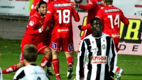 Imad Khalili var glödhet mot Landskrona och sköt IFK till seger med 3-2. Khalili satte två av målen denna kväll.  Foto: Tommy Nyhlén
