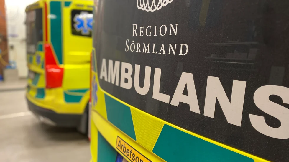 Den nya tekniken ger sjuksköterskan på larmcentralen tillgång till kameran i inringarens mobiltelefon. På så sätt kan samtalet vid behov snabbare utmynna i en utdirigering av ambulans till olyckan eller sjukdomsfallet.