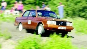 Johan Alkehed, Norrköpings MK, rattade sin Volvo 240 på Kungsängsbanan så bra att han slutade tvåa ibland C-förarna. 
FOTO ROBERT SVENSSON