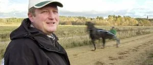 Nils var livrädd för hästar - i dag äger han ett stjärnstall