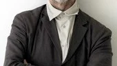Nu sammanfattar möbelformgivaren Jonas Bohlin sin karriär. Till hösten hyr han ut sina lokaler och satsar på ett friare arbete. Men jag kommer säkert fortsätta skapa föremål.
FOTO: PRESSENS BILD