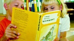 Enligt två lästester i skolår två har eleverna en bra läsförmåga, men många förstår inte vad de läser. Artikeln handlar inte om barnen på bilden.
FOTO: TITTI OLOVSSON
