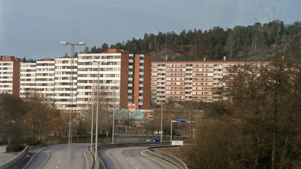 Segregationen har  ökat i Sverige. Unga invandrare har allt svårare att hitta ett jobb och därmed en framtid. En oroande utveckling.