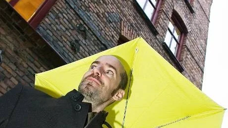 Pelle Filipsson och Rebecka Martinson tycker att musikbranschen behöver tänka om och tänka nytt gällande fildelning. Foto: Robert Svensson