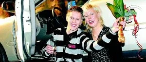 De snurrade hem en sprillans ny bil