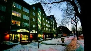 Foto: MAGNUS GLANS Än så länge är det ingen köpare som visat intresse för Lindögården. Att Lindögården är till salu blev klart igår, då Riksbyggen gick ut och sa att man ska sälja dotterbolaget Riksbyggen Serviceboende.