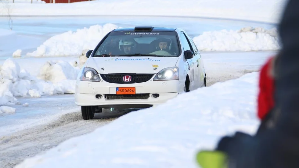 Jonas Snäll, Piteå MS, tillsammans med kartläsaren Joakim Wikström körde in som trea på rally-DM i Vännäs i helgen.
