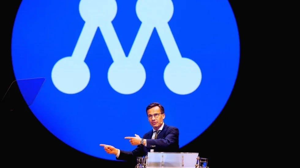Moderaternas "förnyelse" innebar återgång till mycket av det gamla. Bland annat loggan.