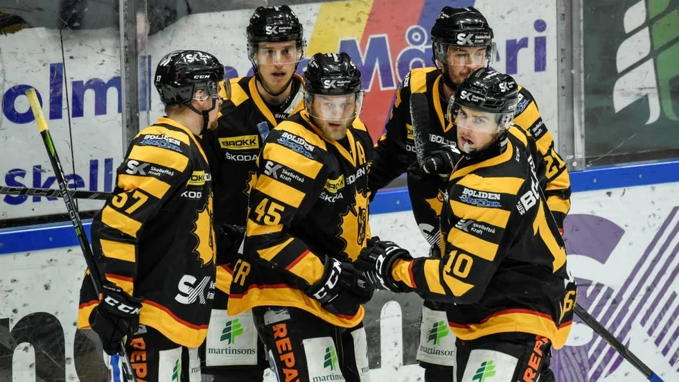 Skellefteå vände och vann hemma mot ett skadedrabbat Färjestad.