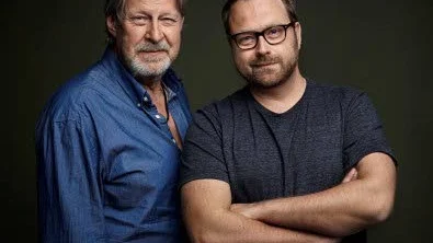 På plats. Rolf Lassgård och Jens Jonsson befinner sig just nu i Älvsbyn.