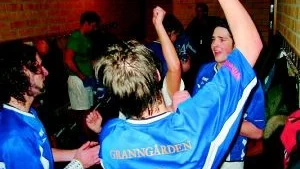 IBF Norrköping krossade Trosa Edanö i den sista omgången av div 2-innebandyn och ordnade en biljett till ettan för första gången. 
FOTO: HÅKAN STAVSTEDT