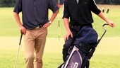 Golfproffs. Lotta Lovén och Cissi Lindqvist från Bråvikens Golfklubb spelar nästa veckoslut i den egna Telia Tourtävlingen ute på Bråviken.
Foto: Andreas Skogh