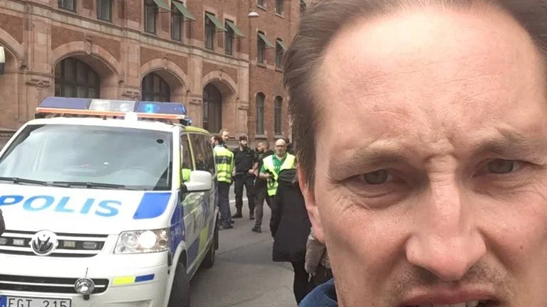 Attack. Kaj Rung från Svensbyn var i närheten av terrorattacken i Stockholm.