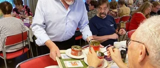Siljabloo fylldes av surströmming och glad stämning