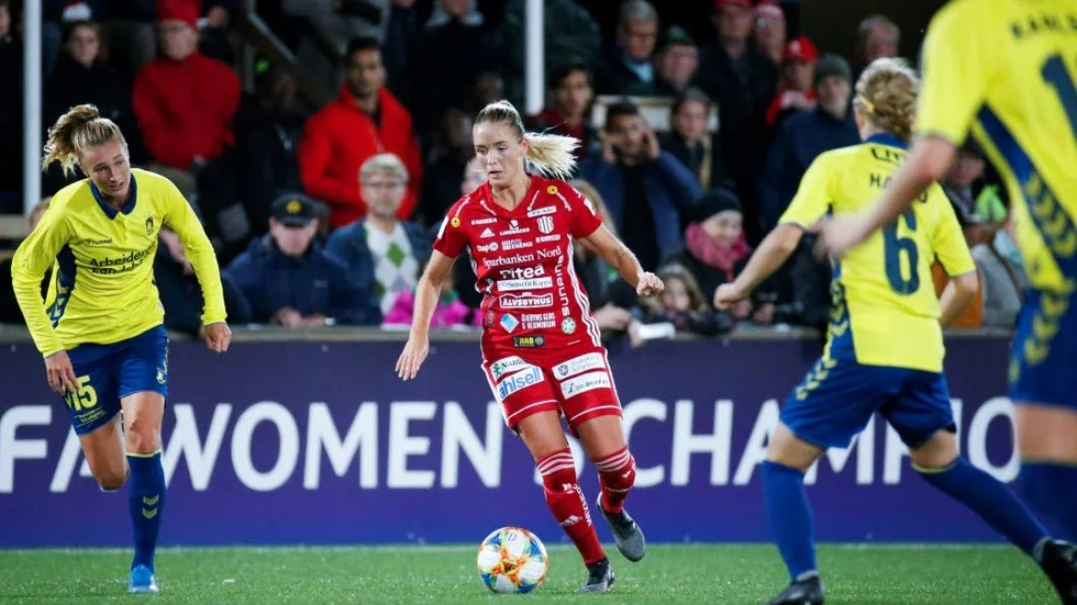 Efter åtta säsonger i Piteå IF lämnar Ronja Aronsson klubben vunnit SM-guld och spelat Champions League med.