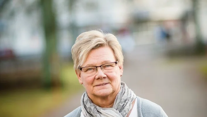 Leena Häkkinen Karlsson anser att både fack och arbetsgivare har rutiner kring sexuella trakasserier men att få anmäler. "Men många kanske tycker det räcker att tala med en person, ofta chefen."