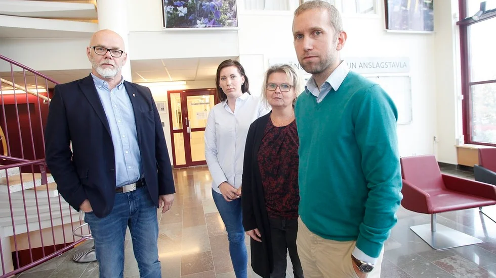 Tony Lööw informerade kommunstyrelsen och barn- och utbildningsnämnden på fredagen. På bilden syns han tillsammans med Maria Antropowa Ehrnfelt (M), Monica Lindell Rylén (S) och Jacob Högfeldt (M).