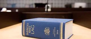 Kvinna misstänks för smitning