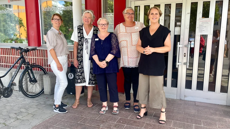 Linda Bentholm, Monica Ericson, Pia Aalto och Mia Karlsson på anhörigcentralen, träffade socialminister Lena Hallengren (S) på tisdagen. 