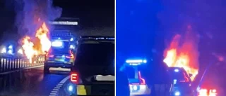 Biljakt i hög hastighet på E22 ✓Stoppades med spikmatta ✓Fordonet fattade eld ✓Två anhållna