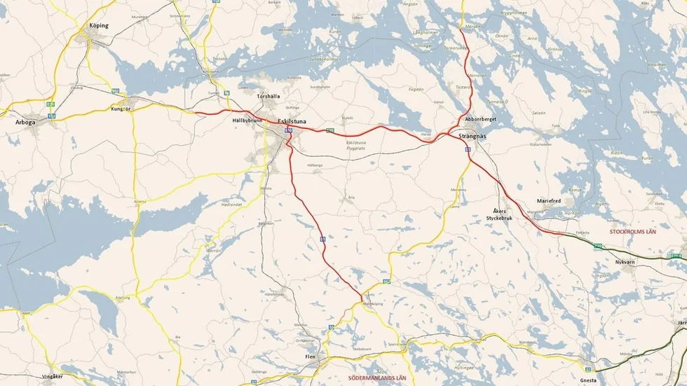 Mycket besvärligt. Så beskriver Trafikverket väglaget på flera vägar i länet.