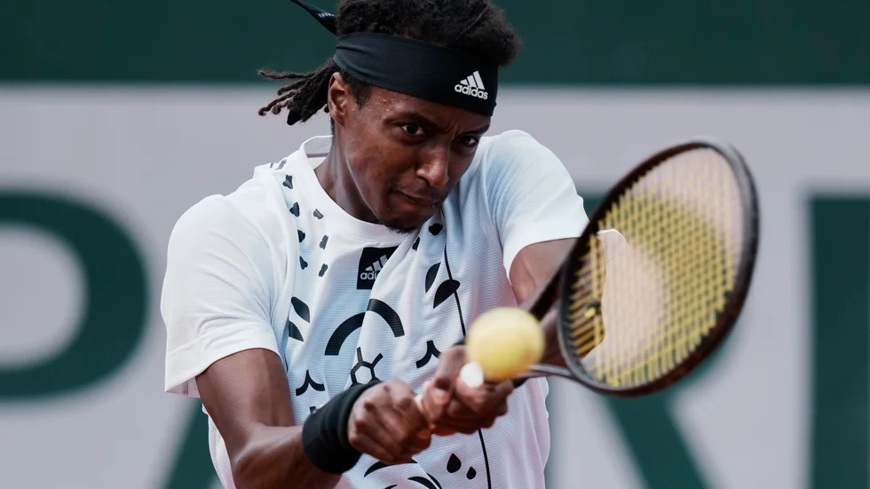 Mikael Ymer är vidare i Wimbledon. Hans bror, Elias Ymer, slogs ut direkt.