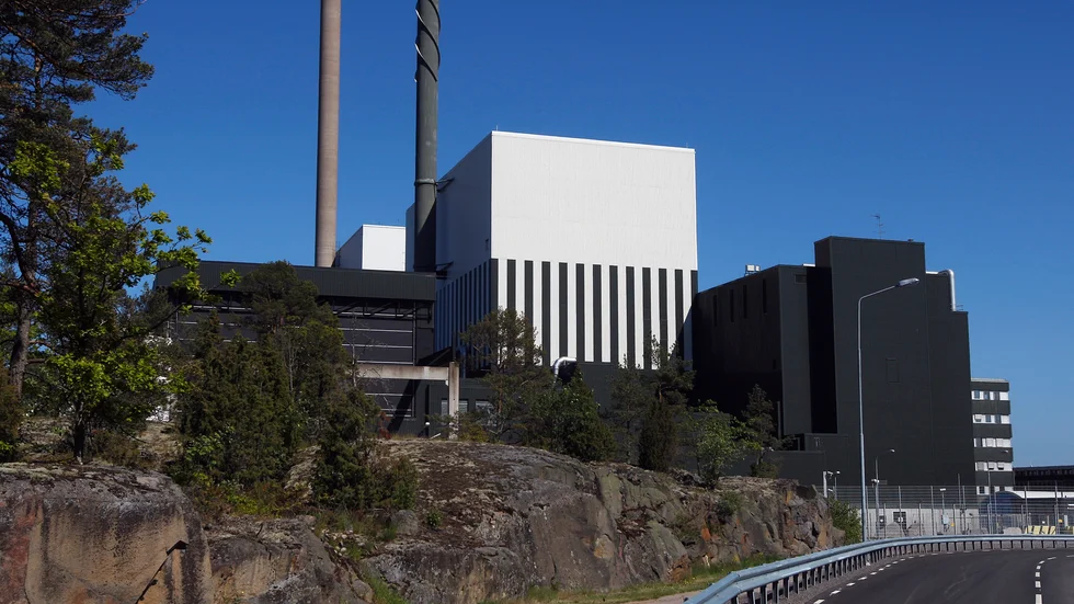 En sak förstår jag inte när det gäller energiförsörjningen i Sverige. Varför måste man göra ett planerat driftstopp för underhåll av reaktor 3 i Oskarshamn mitt i kalla vintern? skriver insändarskribenten.