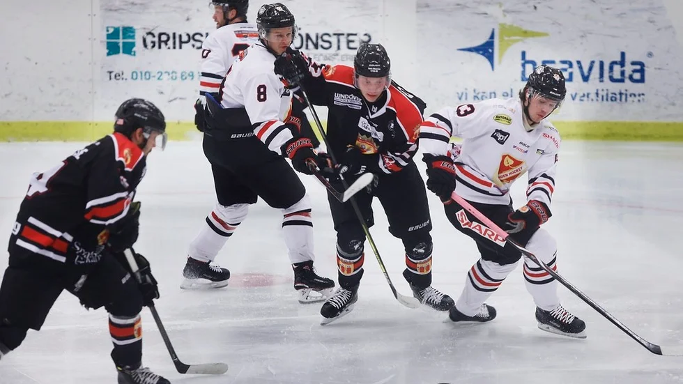 Det blev tillslut Åker/Strängnäs som drog det längsta strået i derbyt mot Linden. Foto: Marie Bremberg