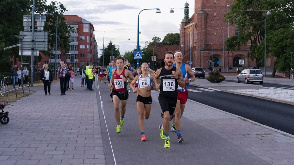 Så här såg det ut i fjol när Eskilstunaloppet by night avgjordes i de centrala delarna av stan.