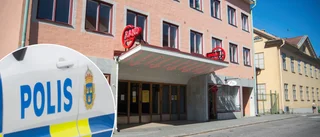 Misstänkt mordförsök på härbärget i Nyköping – en person anhållen: "Det har stökat till sig mellan två gäster"