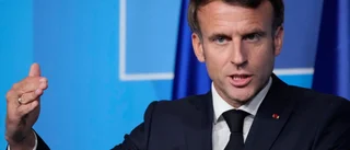 Macron i Afrika för att prata matkris