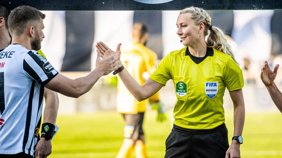 Tess Olofsson, domare 