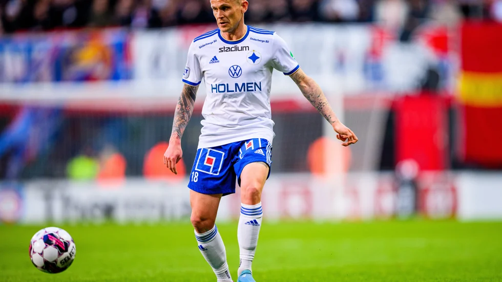 Ari Skulason och IFK ställs mot IFK Göteborg ikväll.