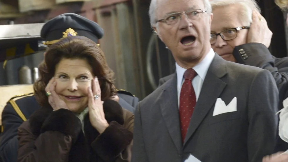 Kungaparet besöker samtliga län i landet i samband med kungens 40-årsjubileum som regent. Här var kungaparet i Jönköpings län den 7 mars. Foto: Jonas Ekströmer / SCANPIX