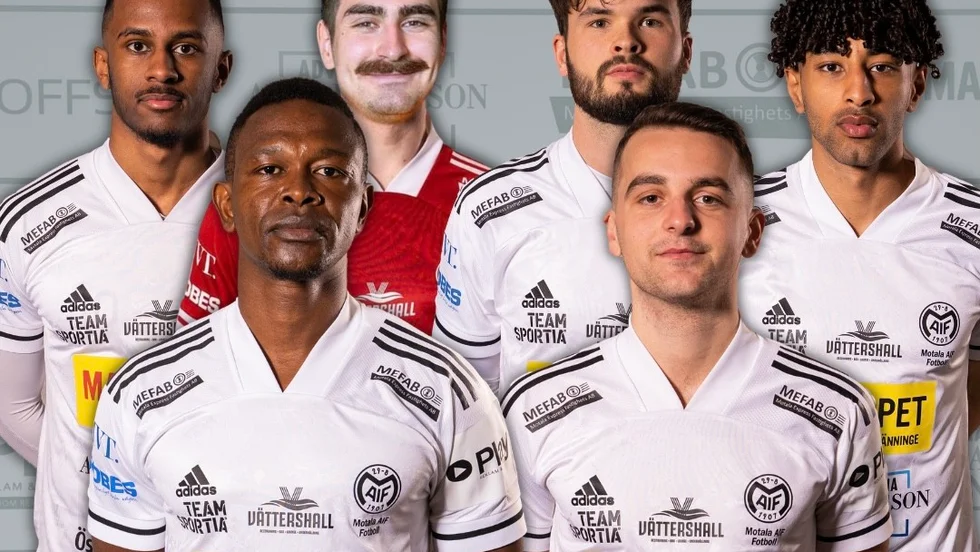 Sex spelare från division 2-laget 2021 avtackas av Motala AIF och får inte nya kontrakt till norrettan 2022. Bakre raden: Nabil Osman, Alexander Uporov, Owen Wallis, Mohamed Amin. Främre: Ibrahim Koroma, Edon Silka.