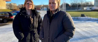 Mammornas protest om förskoletiderna i Enköping kan vara förgäves • Förvaltningen vill inte ändra öppettiderna