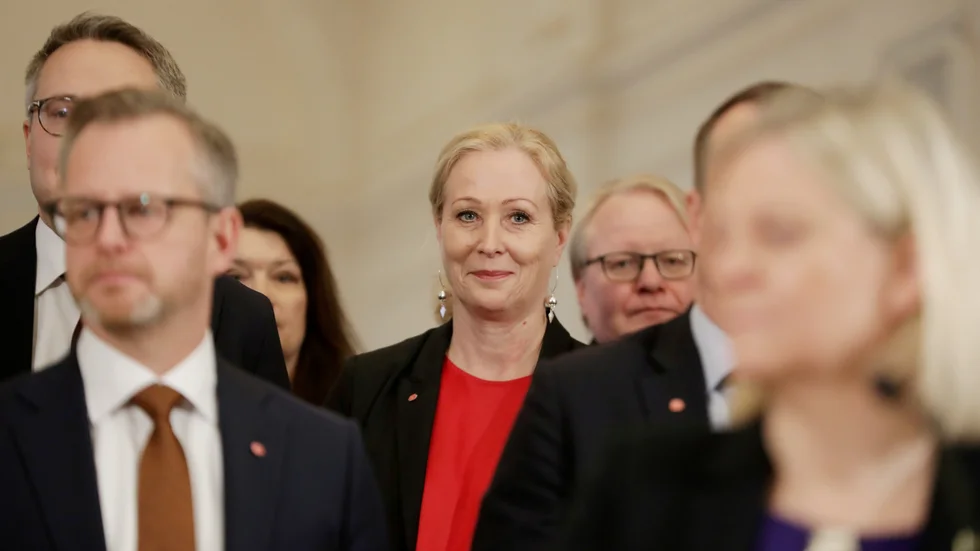 Valet av Jeanette Gustafsdotter som ny kulturminister möts med alltifrån försiktigt positiva till översvallande reaktioner.