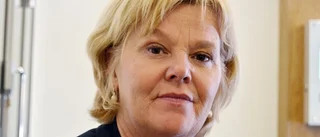 Tortyrliknande våld, bränd med cigarett: Åtal även för att ha skurit av hennes hår
