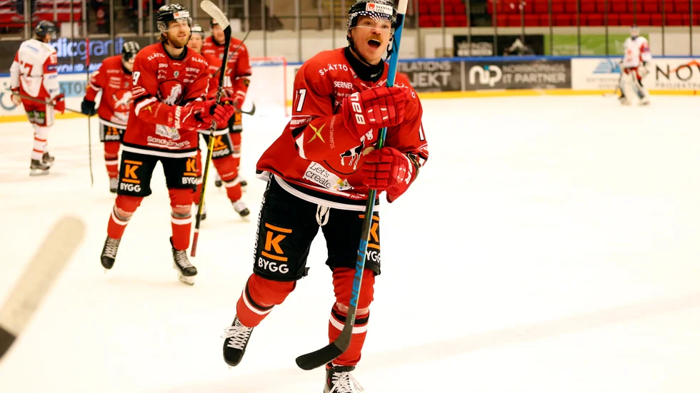 Rihards Marenis har gjort tolv mål på 17 matcher i Hästen-tröjan.