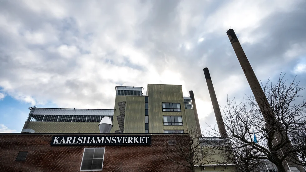 Det oljeeldade Karlshamnsverket från 1969 är Sveriges största fossileldade kondenskraftverk.