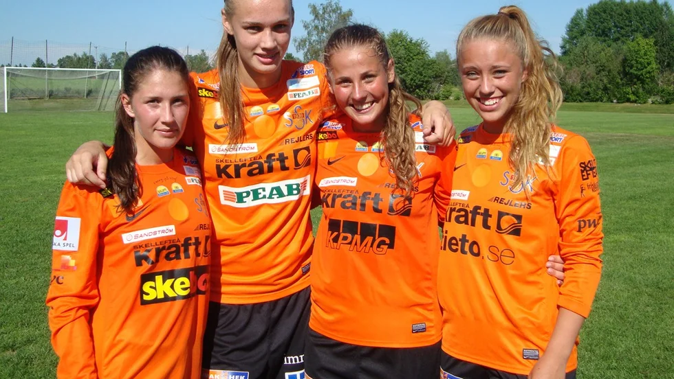 Målskyttar. Stina Hedlund, Wilma Andersson, Olivia Holm och tvåmålsskytten Christine Tjärnlund. Foto: Mikael Marklund