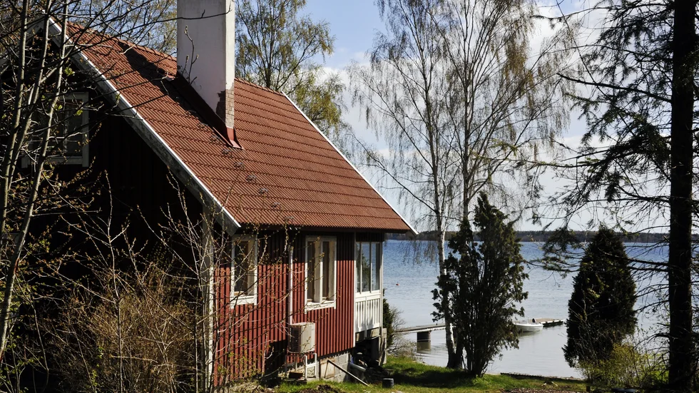 Vad döljer sig? Vilka irritationsmoment finns i sommaridyllen?