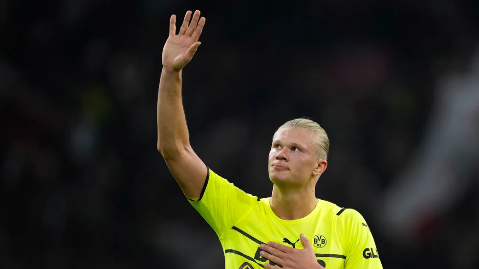 Erling Haaland kan spela för Dortmund på lördag efter flera veckors skadefrånvaro. Arkivbild.