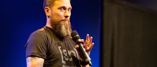 Komikern om sin show i Visby – "Det kan handla om politik, livet eller nyhetsflödet just den dagen"